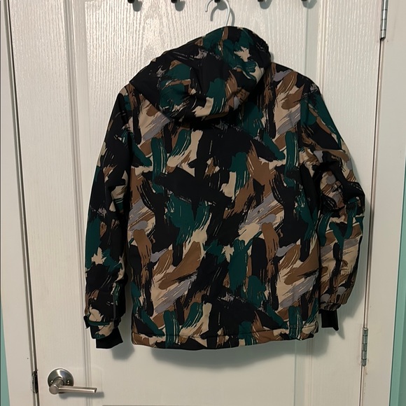 Ripzone Kids Camouflage Winter Jacket - Size M. - Picture 3 of 7